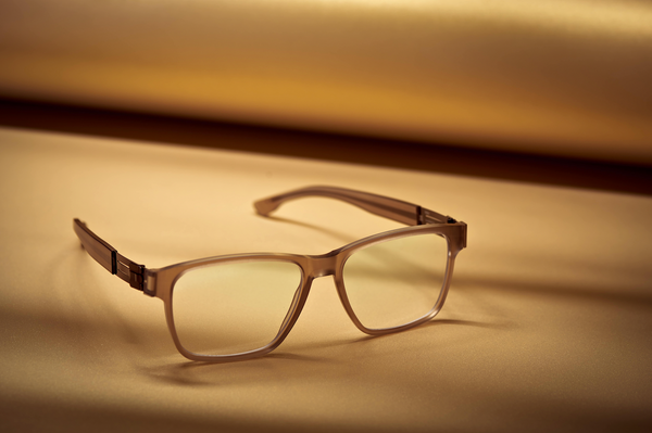 Embrace Style and Comfort: 3 Exceptional Screwless Eyeglasses
